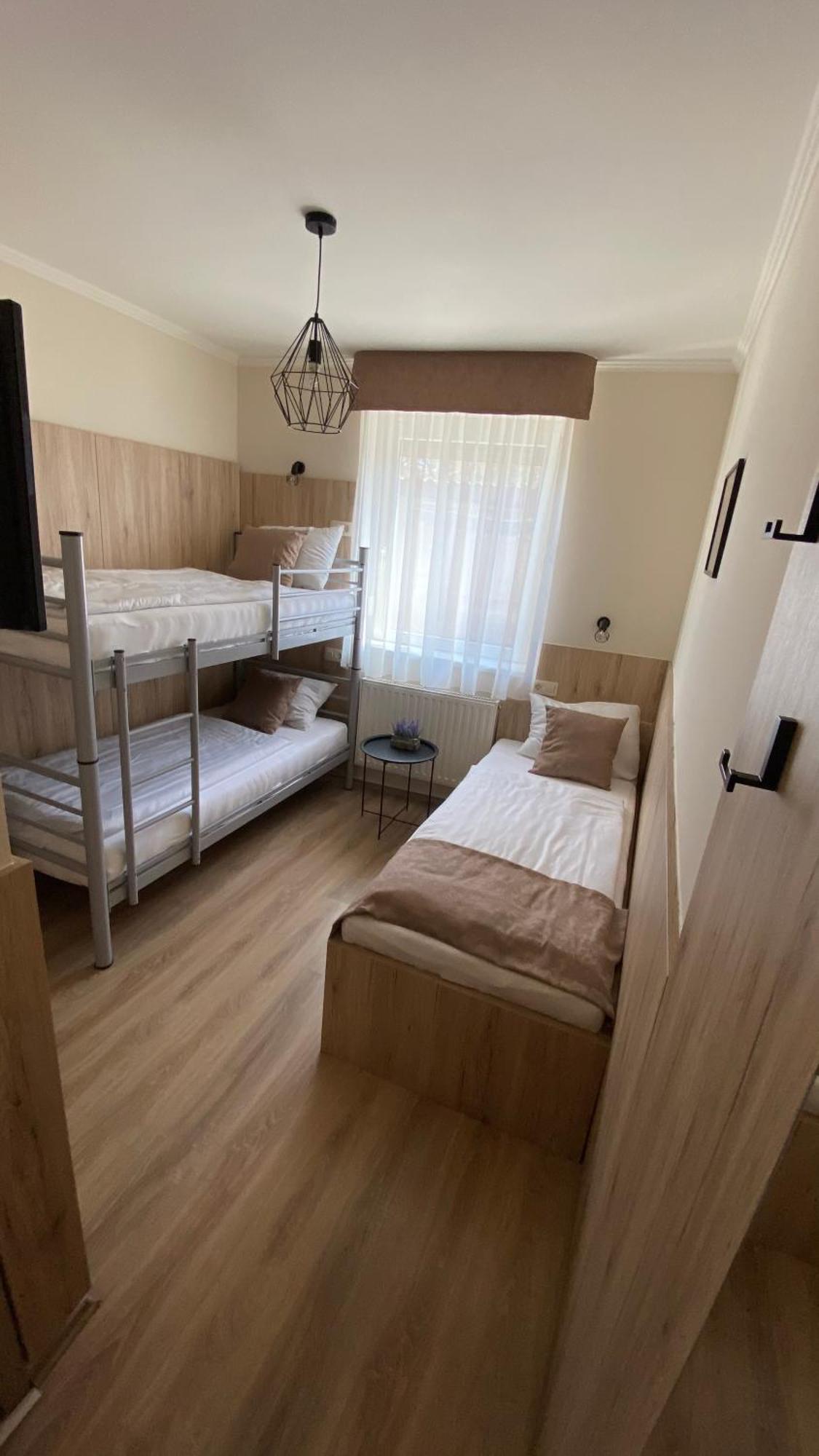 Levendula Vendégház Győr Extérieur photo
